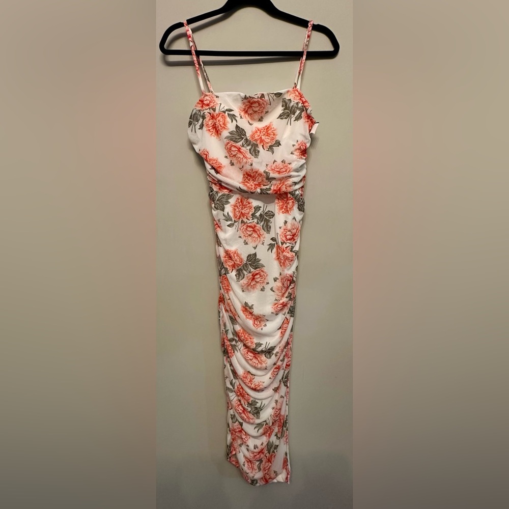 NWT Floral Midi Dress with Pink and Green Accents Medium - Picture 3 of 10